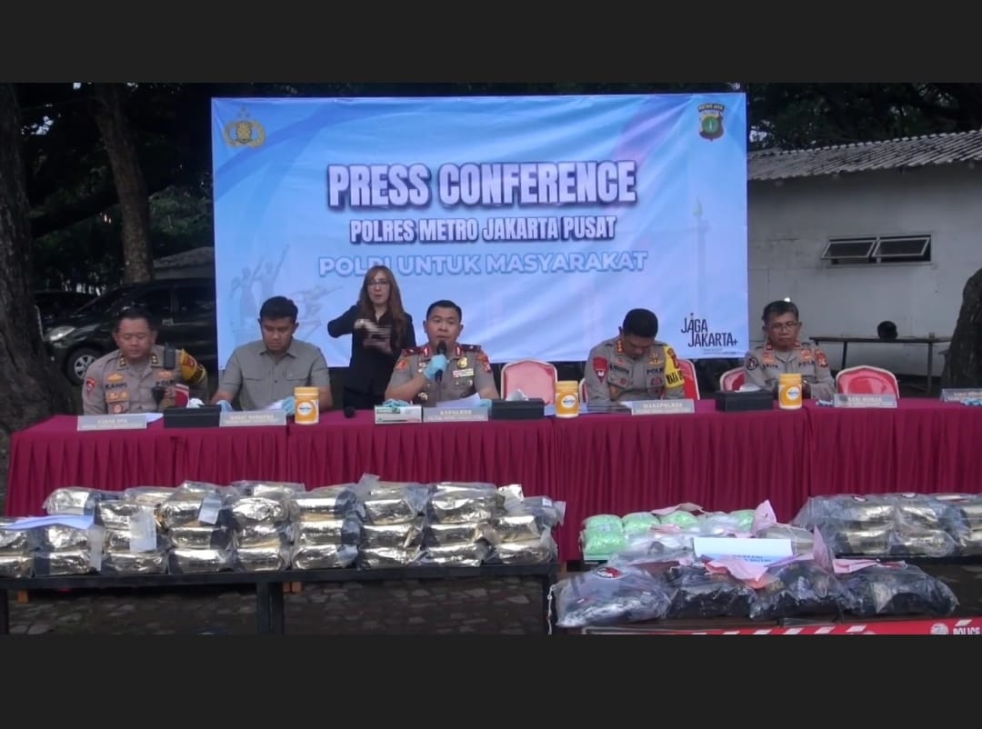 Polres Metro Jakarta Pusat berhasil menyita total 100 kilogram sabu yang dikirim dari Medan, Sumatera Utara, sebelum barang haram tersebut beredar di Ibu Kota.(Dok.Rani Stones)